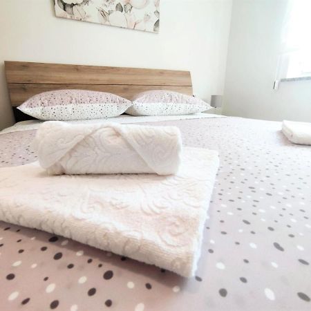 Apartman Dori Pula Exteriér fotografie