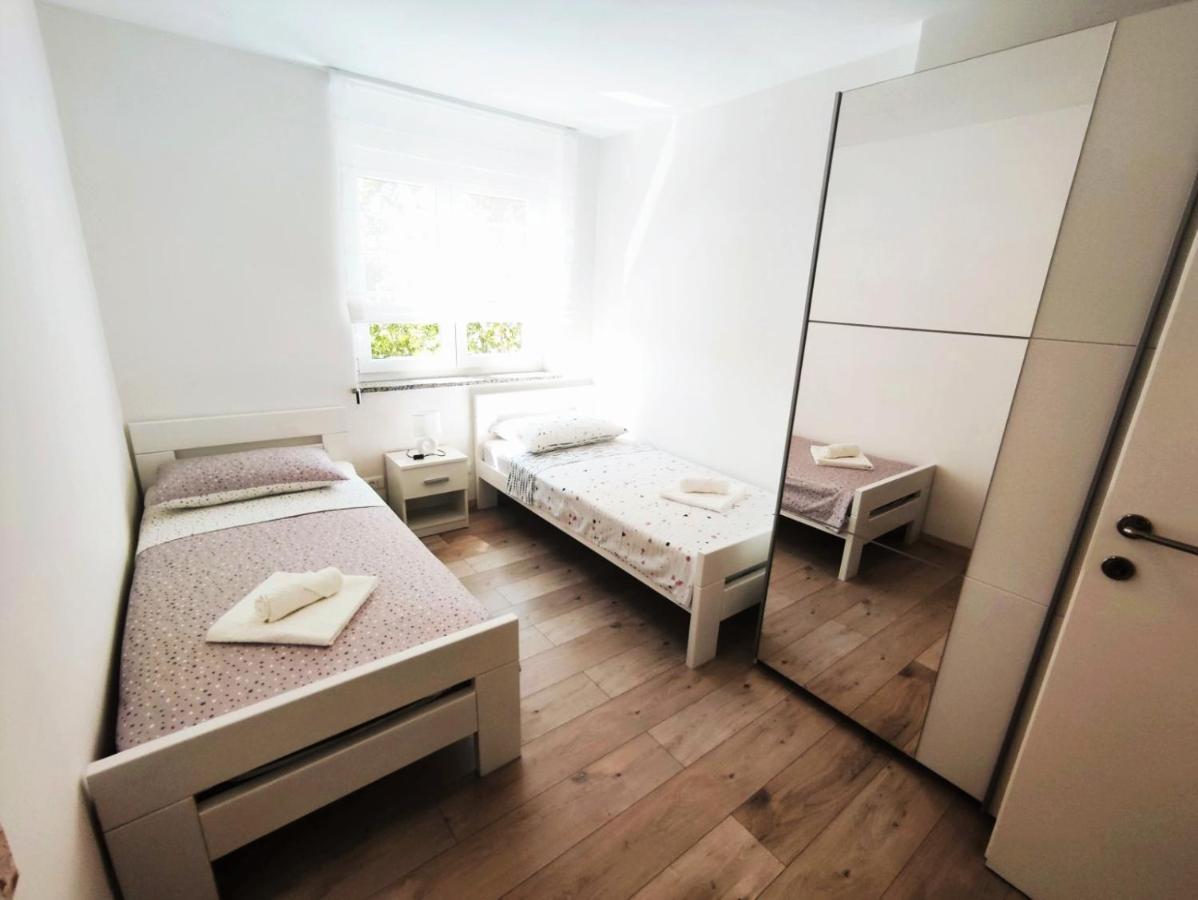 Apartman Dori Pula Exteriér fotografie